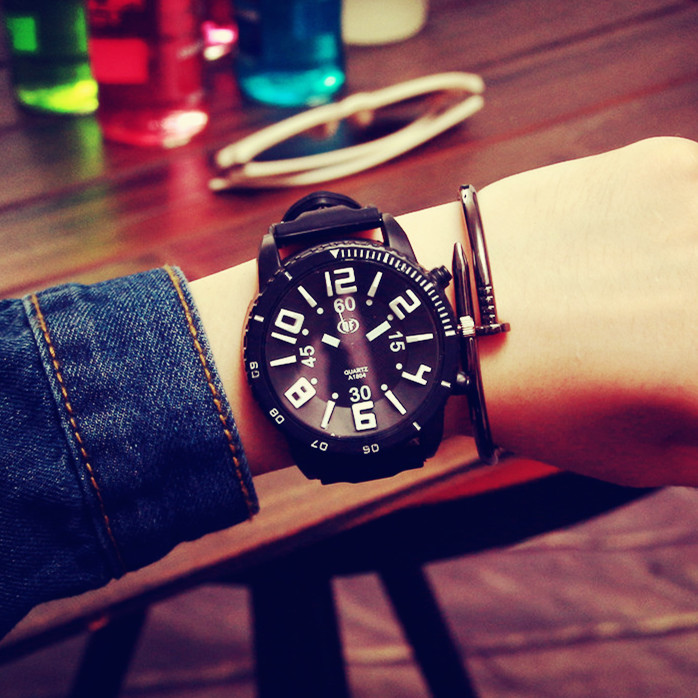 韓版時尚男女通用大表盤學生手表日韓簡約復古時裝非機械石英手表